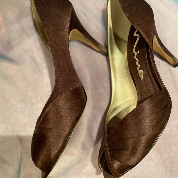 Shoe - Picture 4 of 8